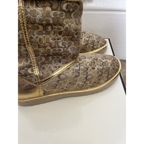 New In Box Coach Nikole Gold Metallic Roll Down 9M Shearling Logo Lined Boots - Picture 11 of 12